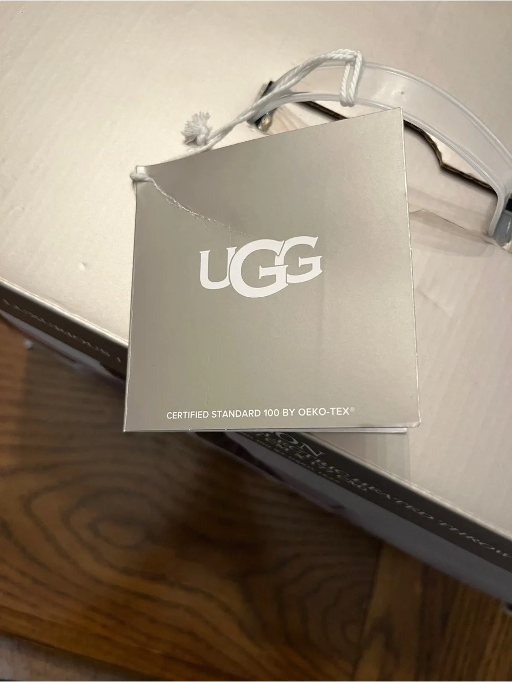 UGG Dawson Oversized Electric Heated Throw in Chocolate, new with tags